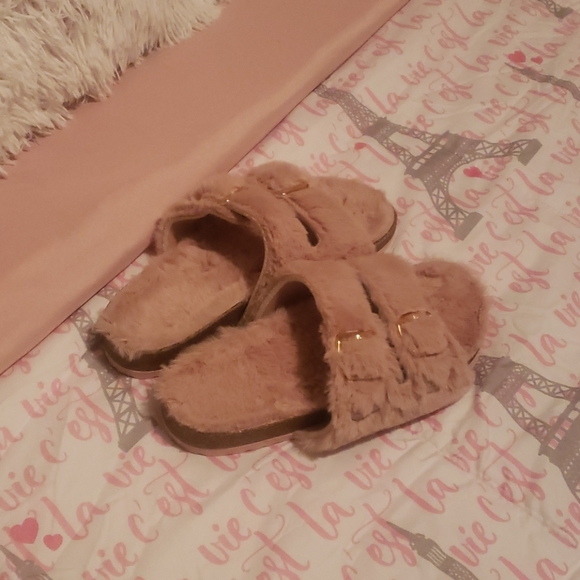 Pink Fuzzy SANDALS - Picture 8 of 8